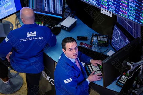 2024年11月02日:标普500指数和纳斯达克指数遭遇一个多月来最糟糕的 科技股领跌